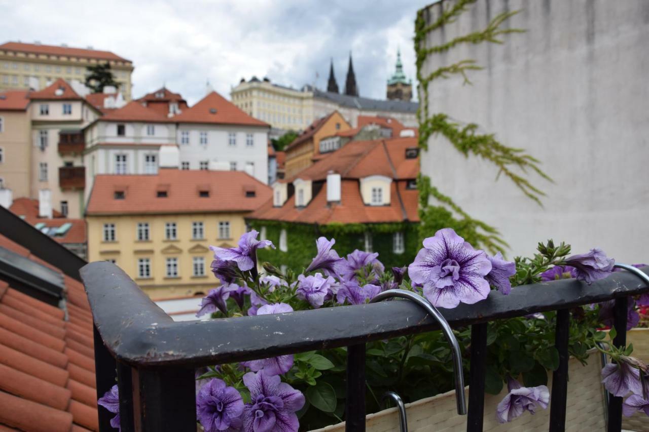 Apartman Mala Strana Apartment Praga Exterior foto