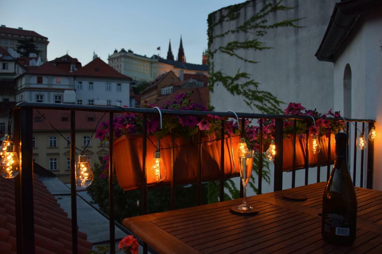 Apartman Mala Strana -Piece And Quiet Praga Exterior foto